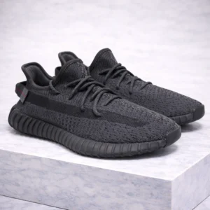 YEEZY BOOST - GO-YB-BL/W-Z35
